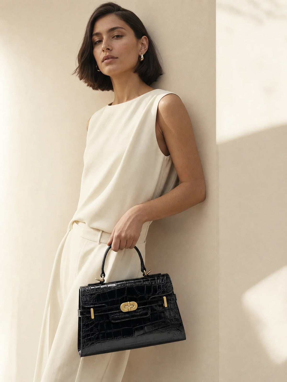 Kensington - Top Handle in Croc Embossed