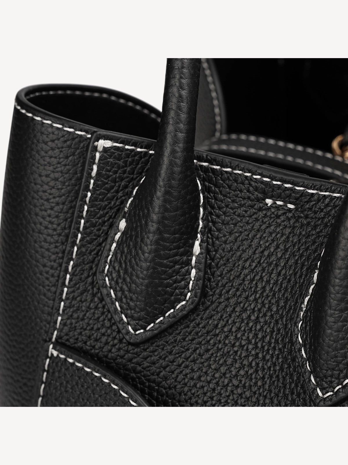 Cotswolds - Black
