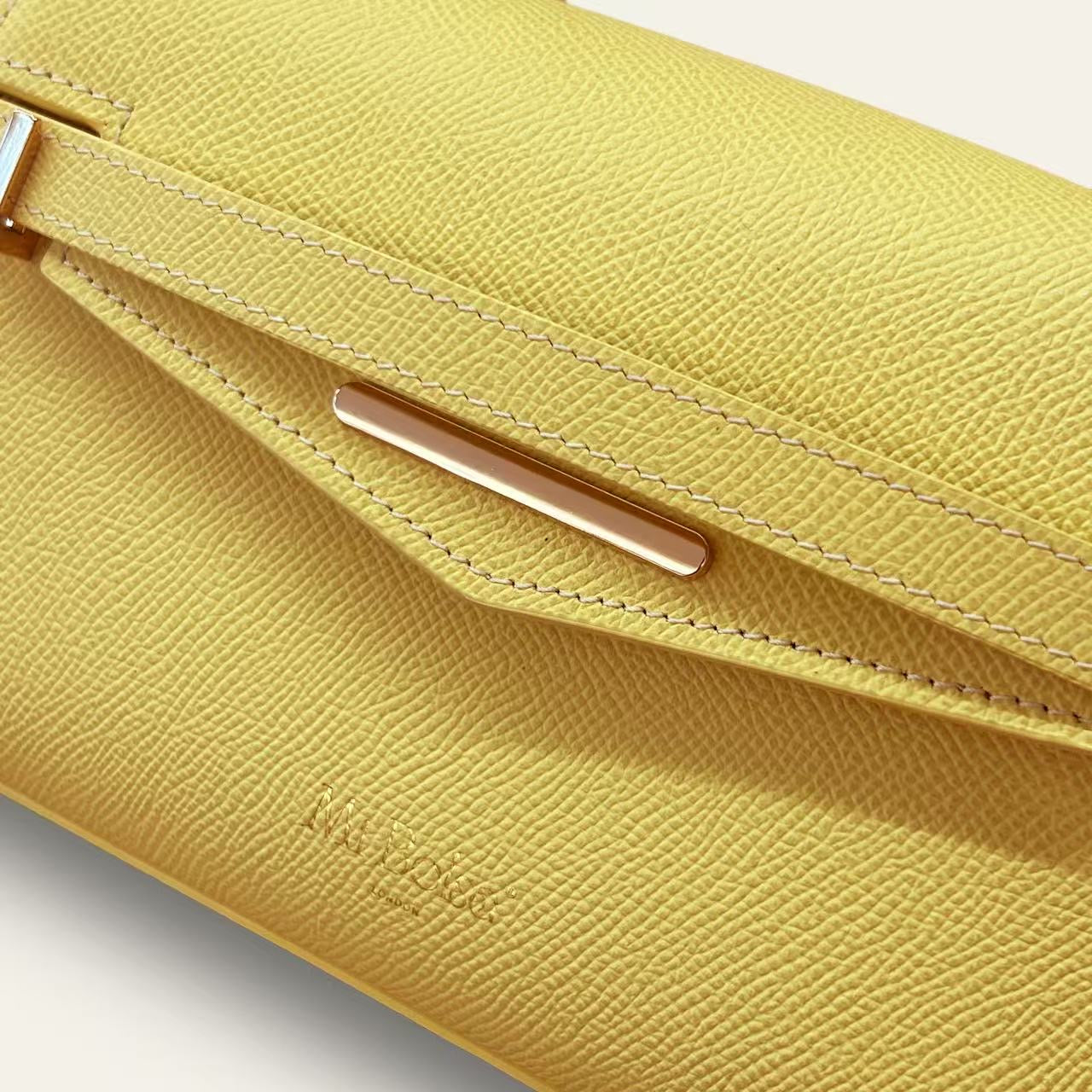 "Mi" Top Handle -Light Amber