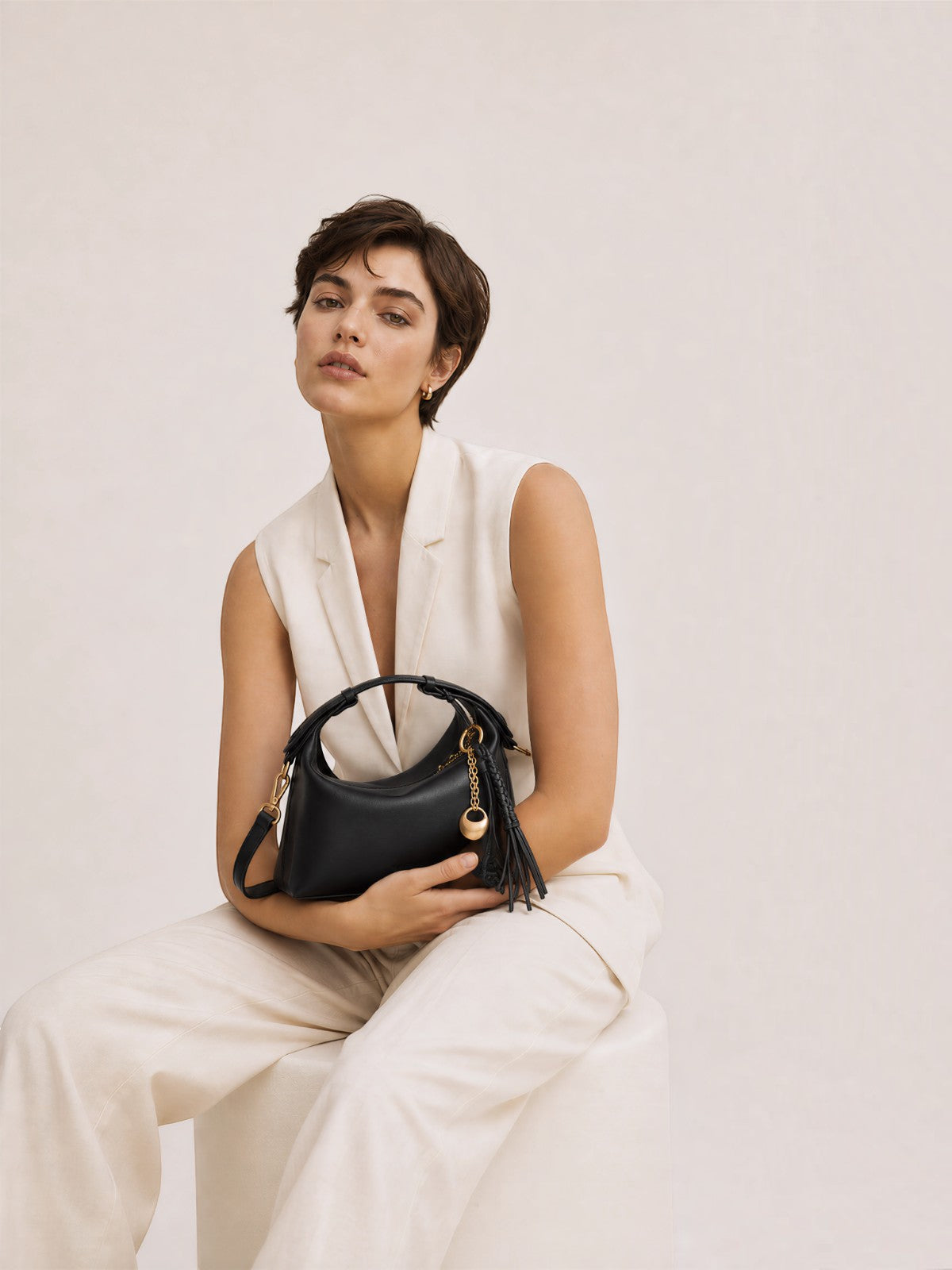 Camilla Half Moon - Black