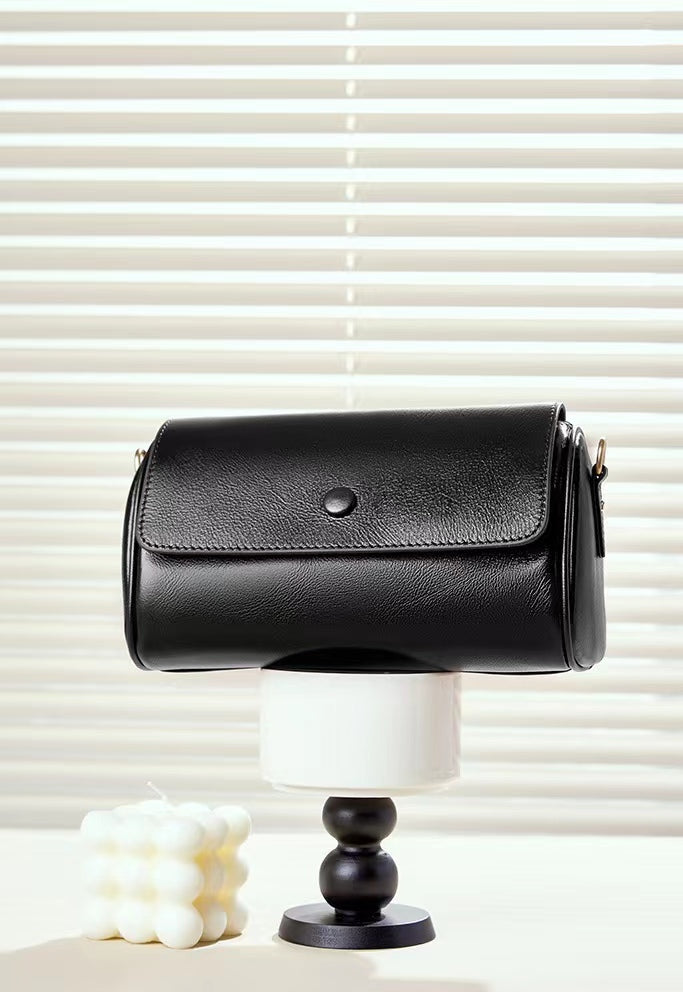 First Layer Cowhide Sigrid Shoulder Bag