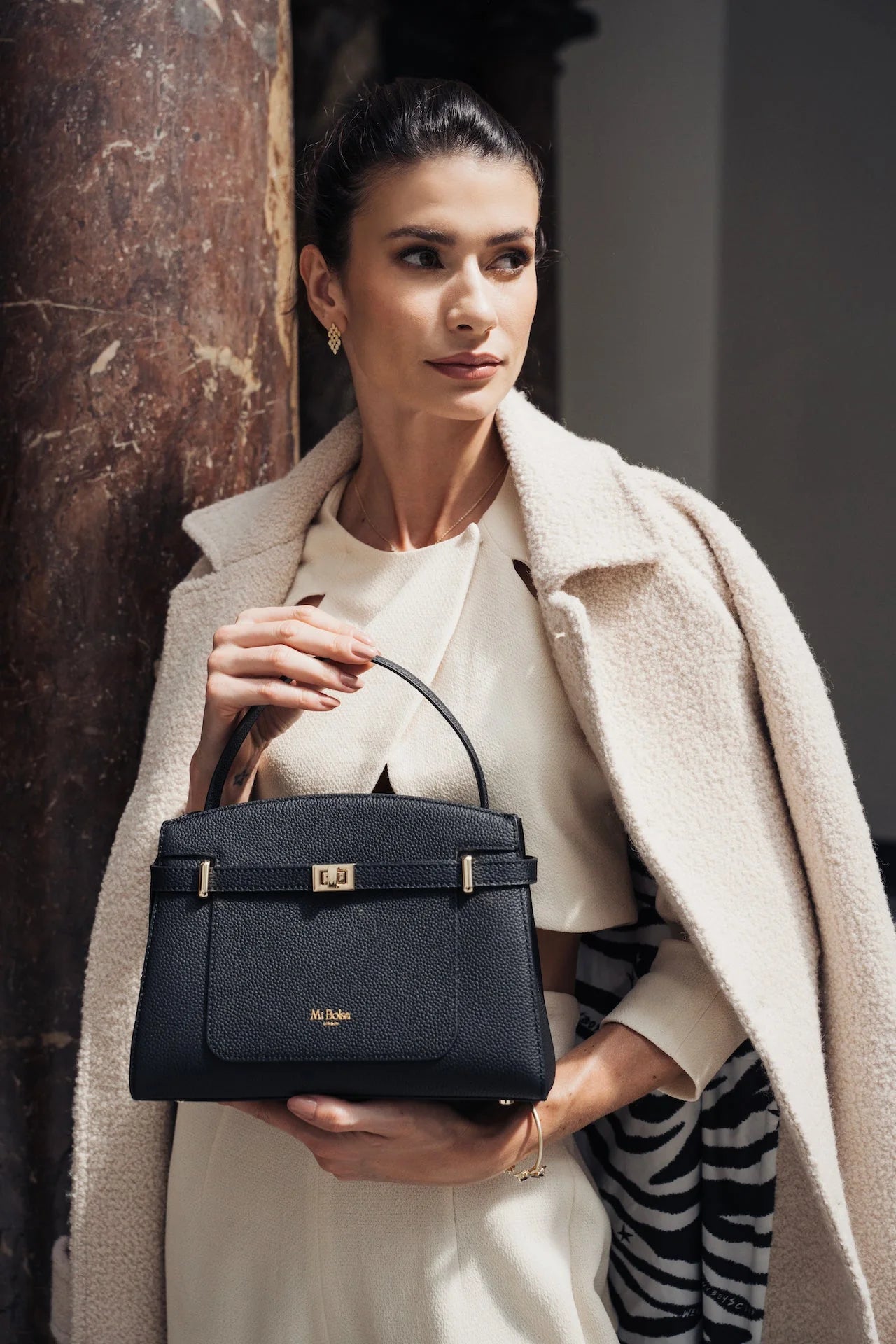 Manhattan Top Handle - Black