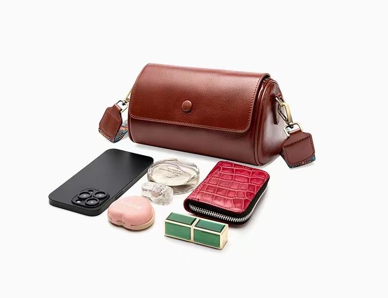 First Layer Cowhide Sigrid Shoulder Bag