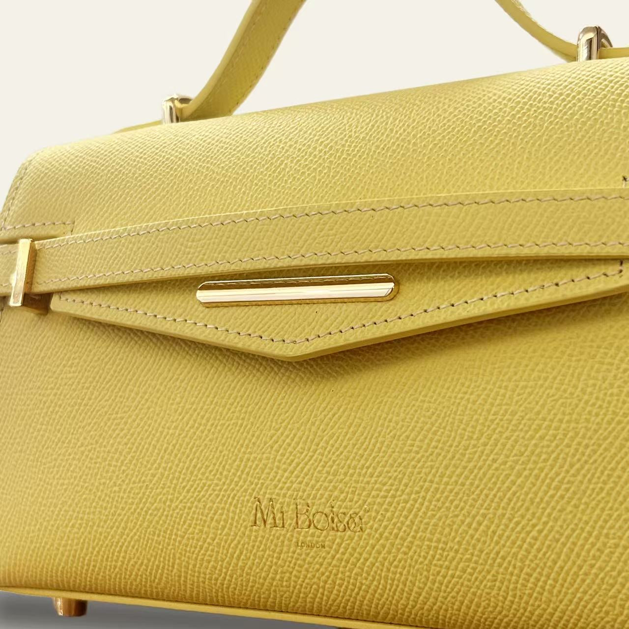 "Mi" Top Handle -Creamy White Original
