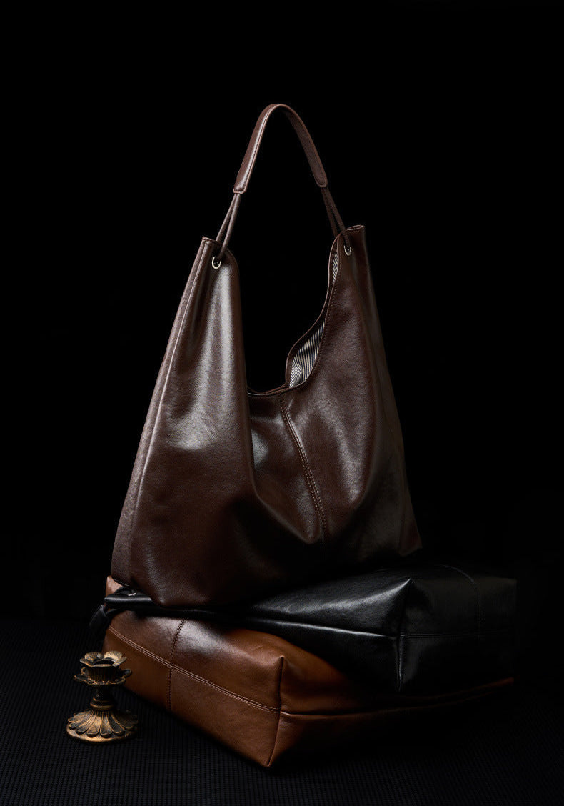 Wax Leather Shoulder - Black