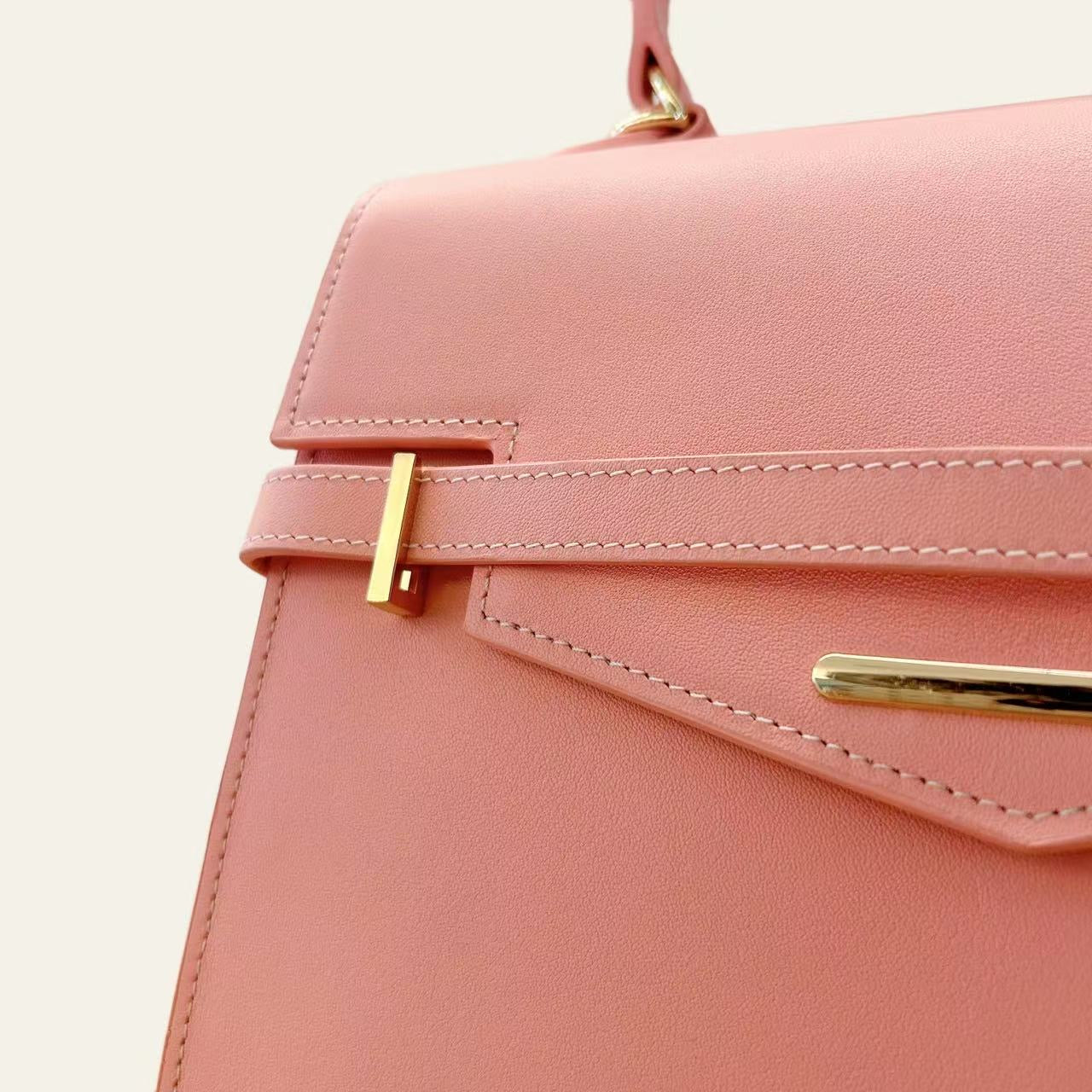 "Mi" Top Handle -Light Amber