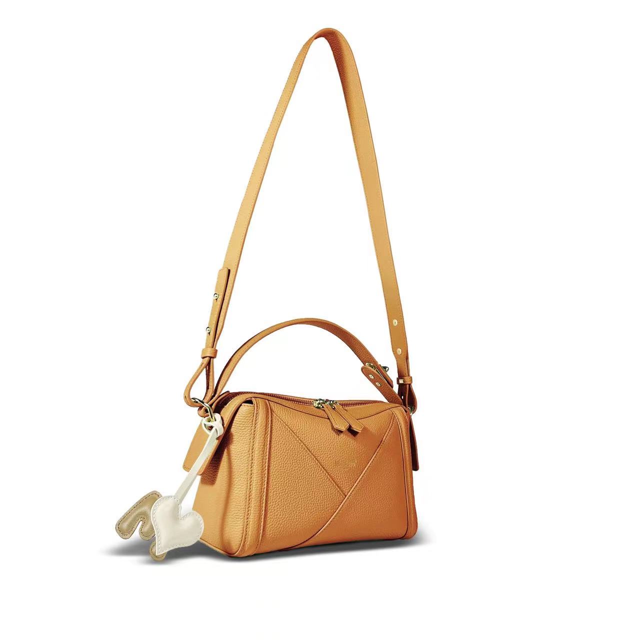 Carnaby Top Handle - Biscuit