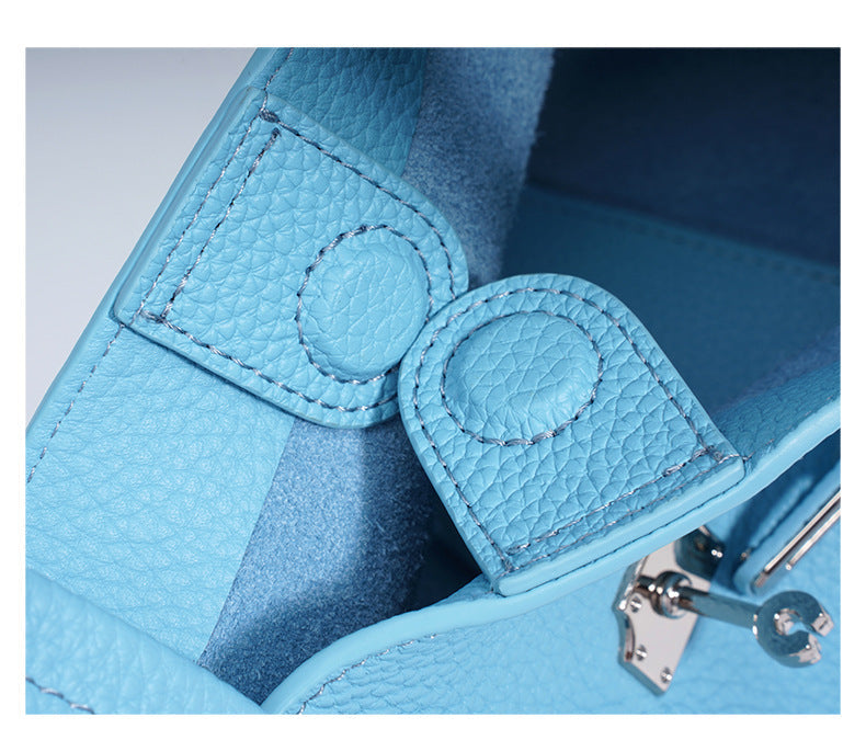 d6db6735-ec92-47c5-a7dc-916936c96336