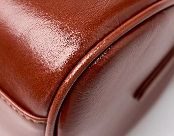 First Layer Cowhide Sigrid Shoulder Bag
