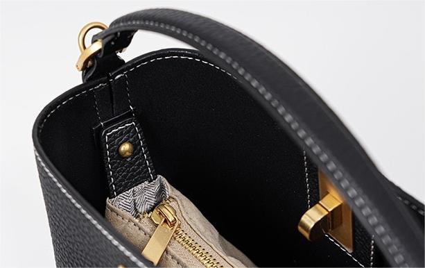 First Layer Cowhide Fanny Shoulder/Tote Bag