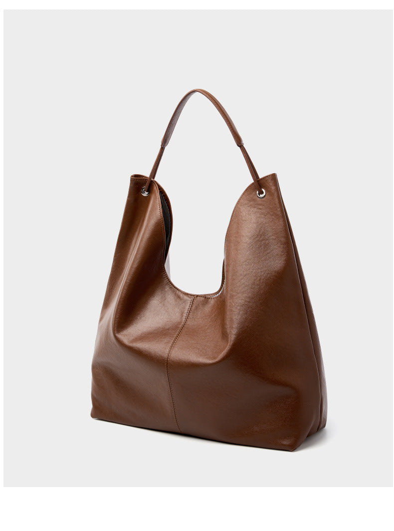 Wax Leather Shoulder - Black