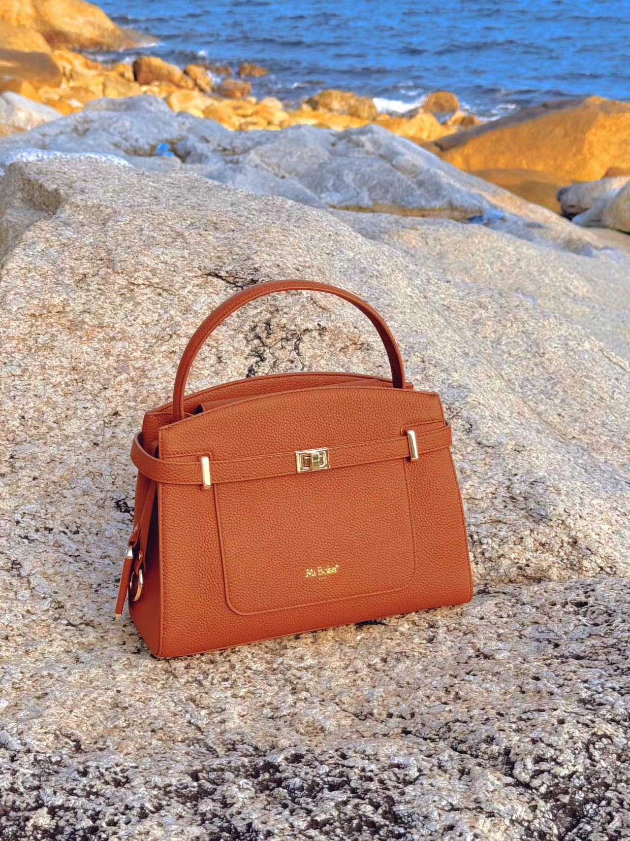 Manhattan Top Handle - Black