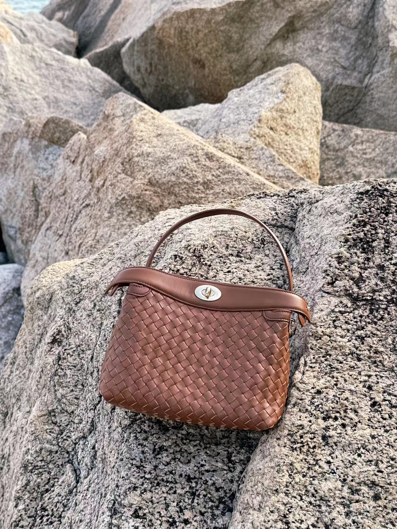 Florence Top Handle Woven - Caramel