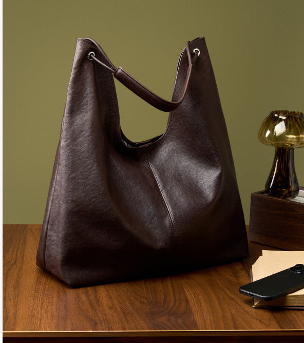 Wax Leather Shoulder - Black