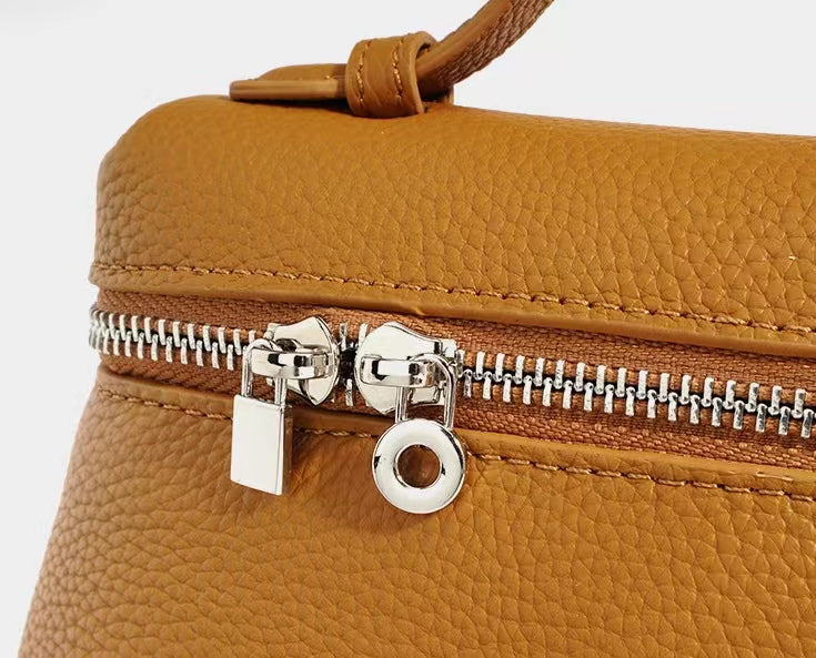 First Layer Cowhide Doris Tote Bag