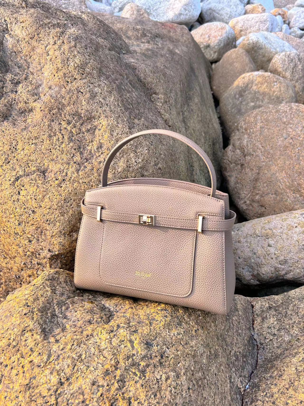 Manhattan Top Handle - Black