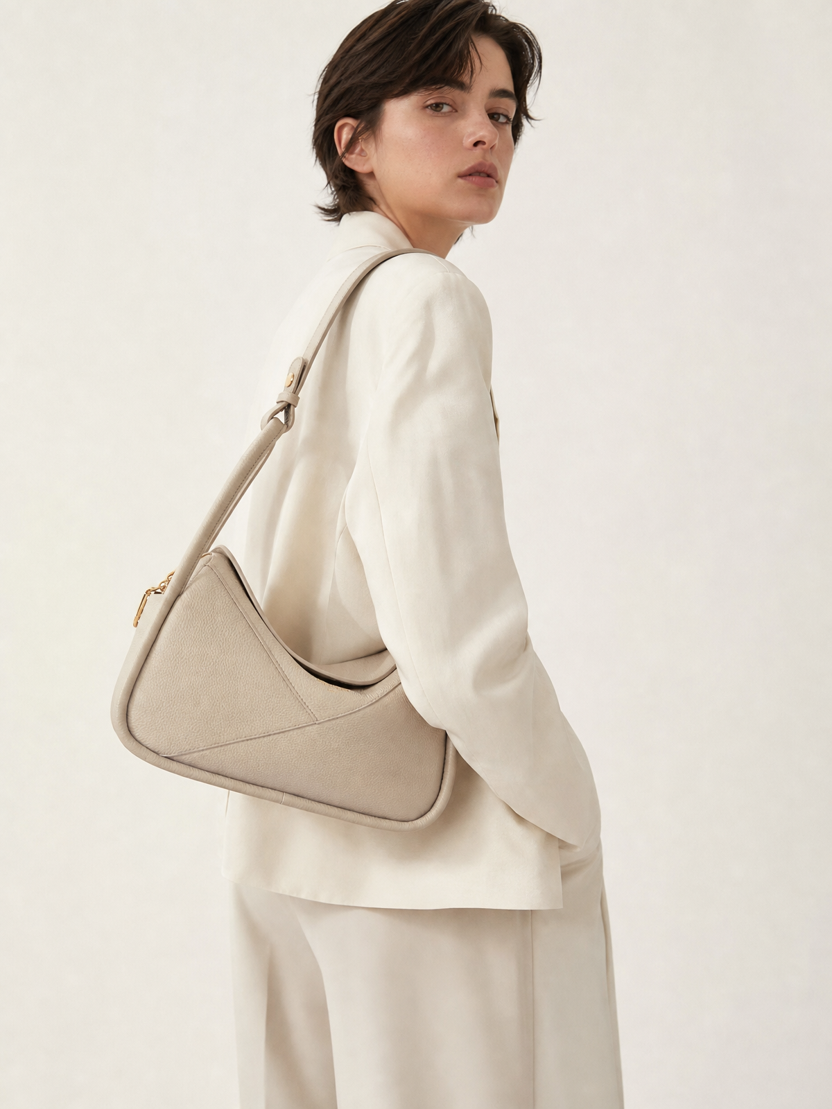 Carnaby Shoulder - Creamy White