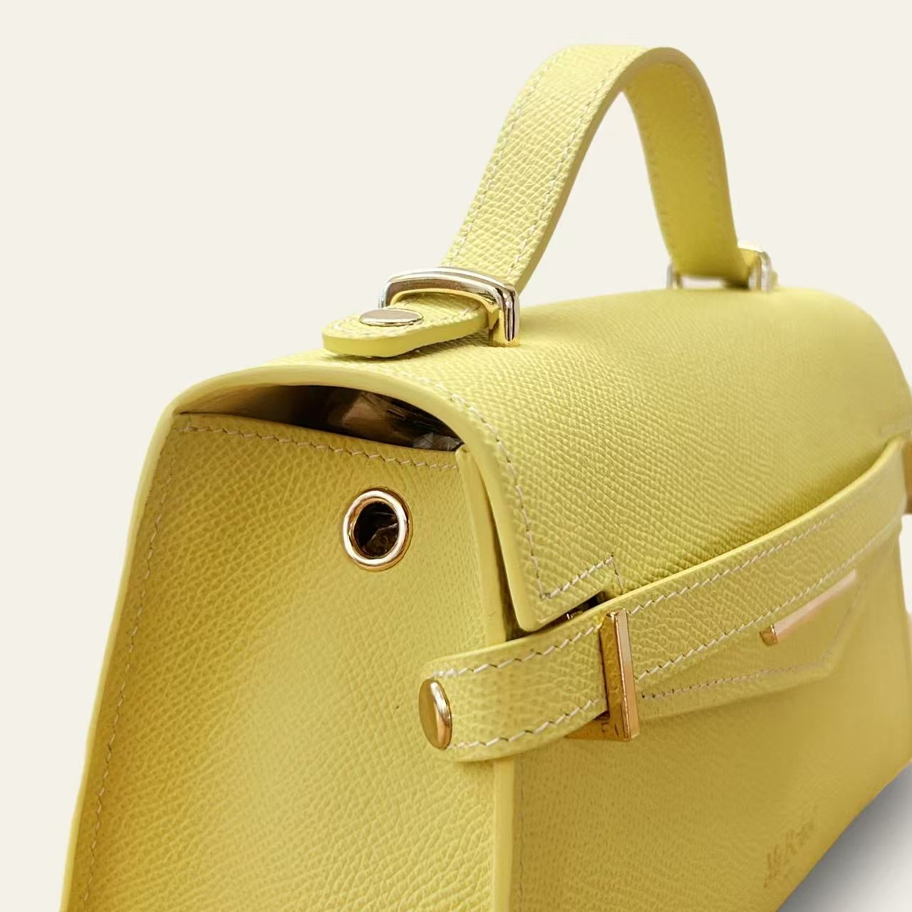 "Mi" Top Handle -Foggy Grey