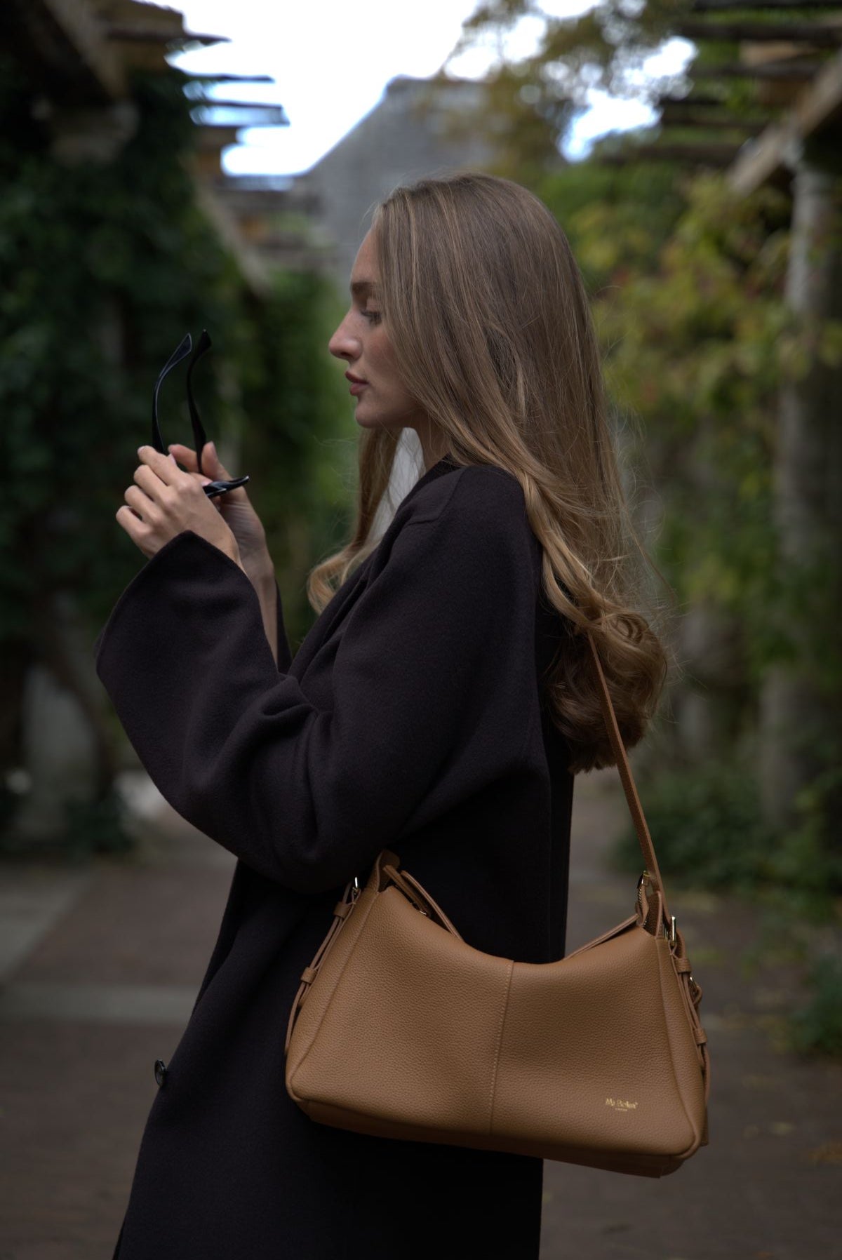 Madolyn Shoulder - Caramel