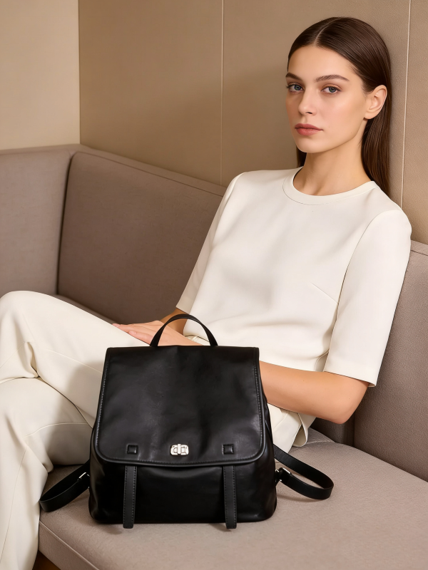 Vegetable-Tanned Cowhide Backpack - Black