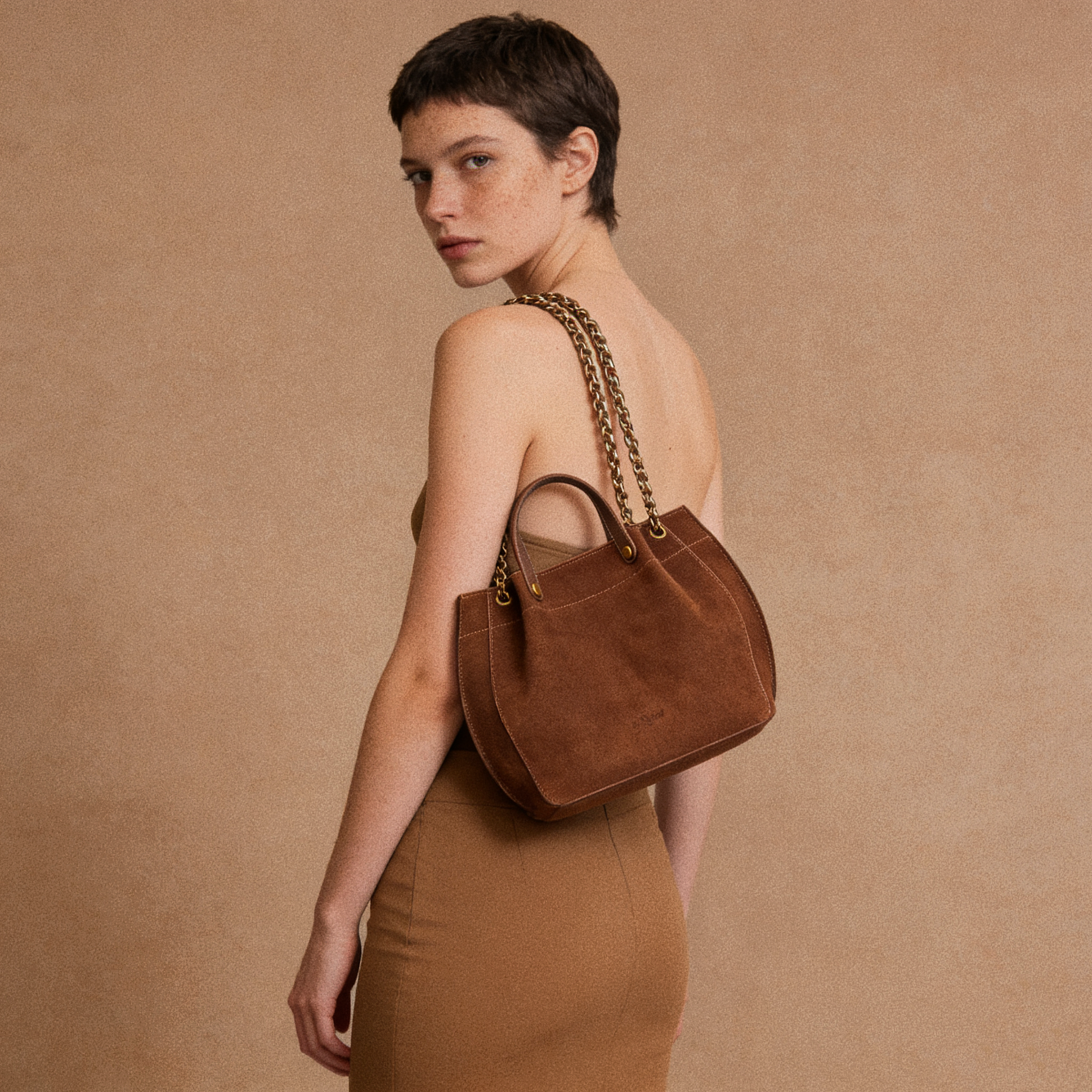 Barcelona - Caramel Suede