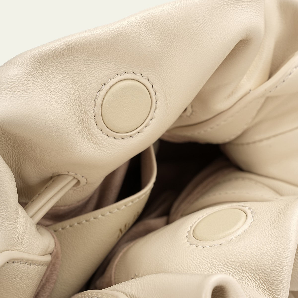 Cloud Top Handle - Creamy White