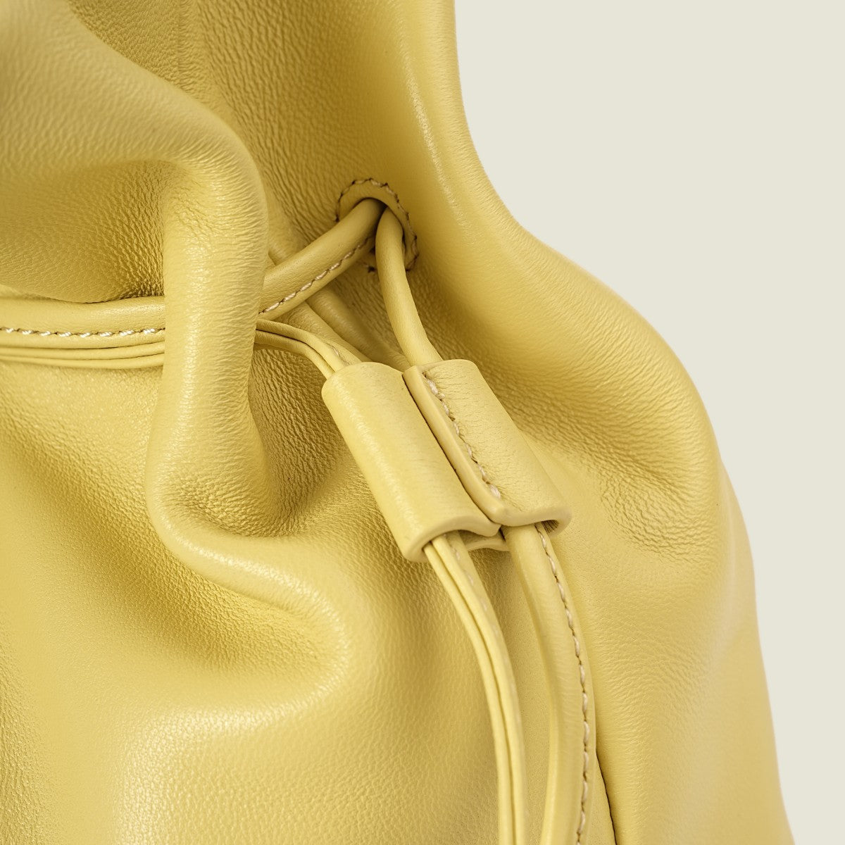 Cloud Top Handle - Yellow