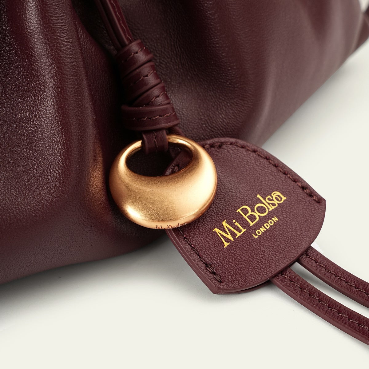 Cloud Top Handle - Burgundy