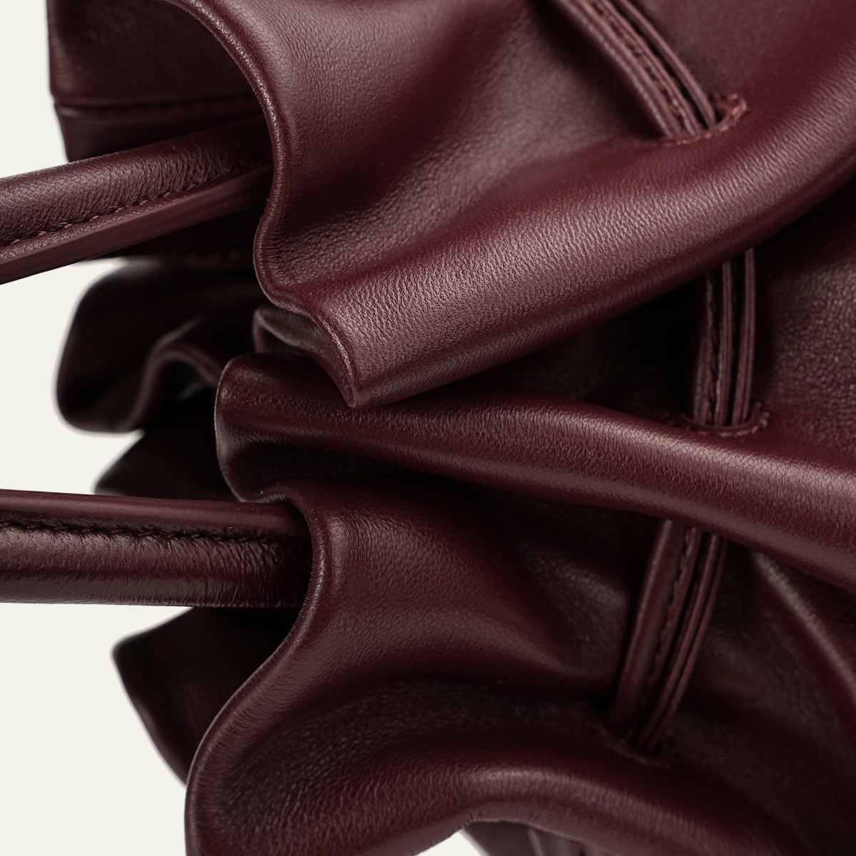 Cloud Top Handle - Burgundy