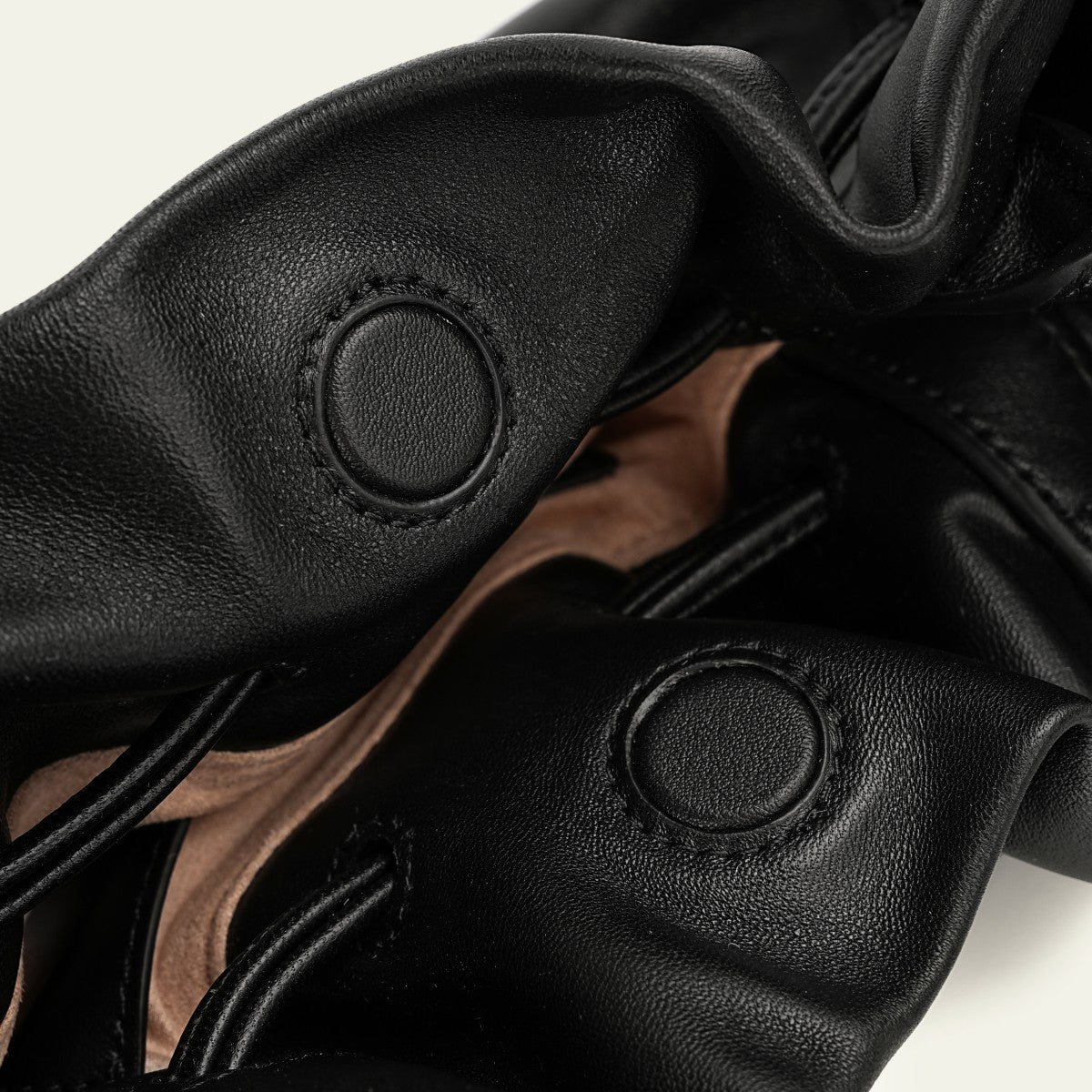 Cloud Top Handle - Black