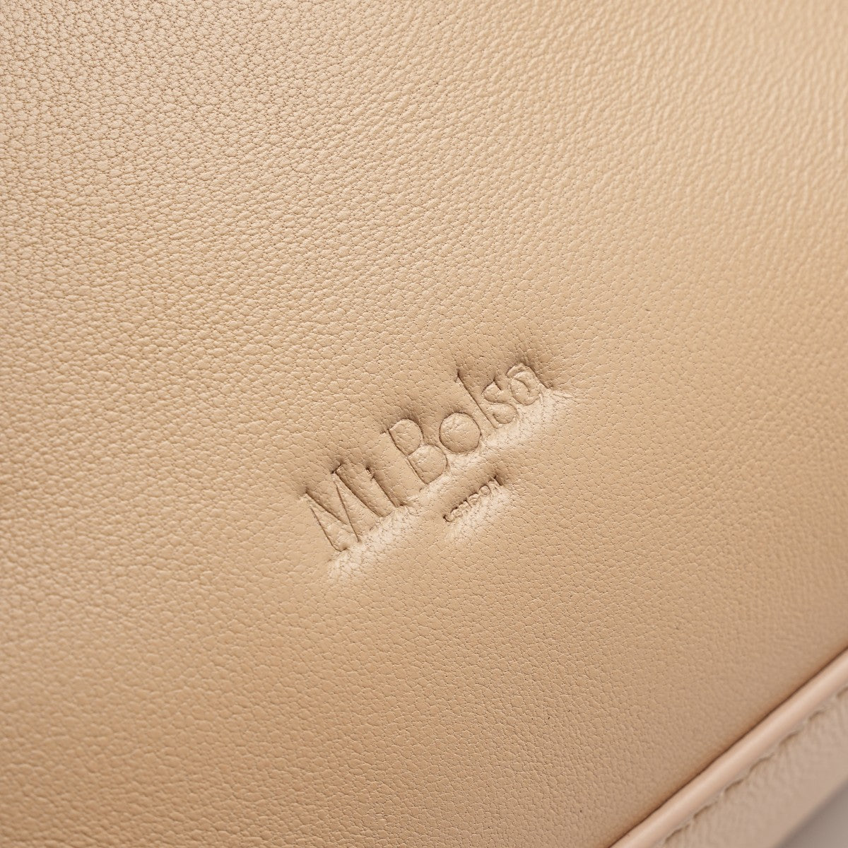 Camilla Half Moon - Apricot