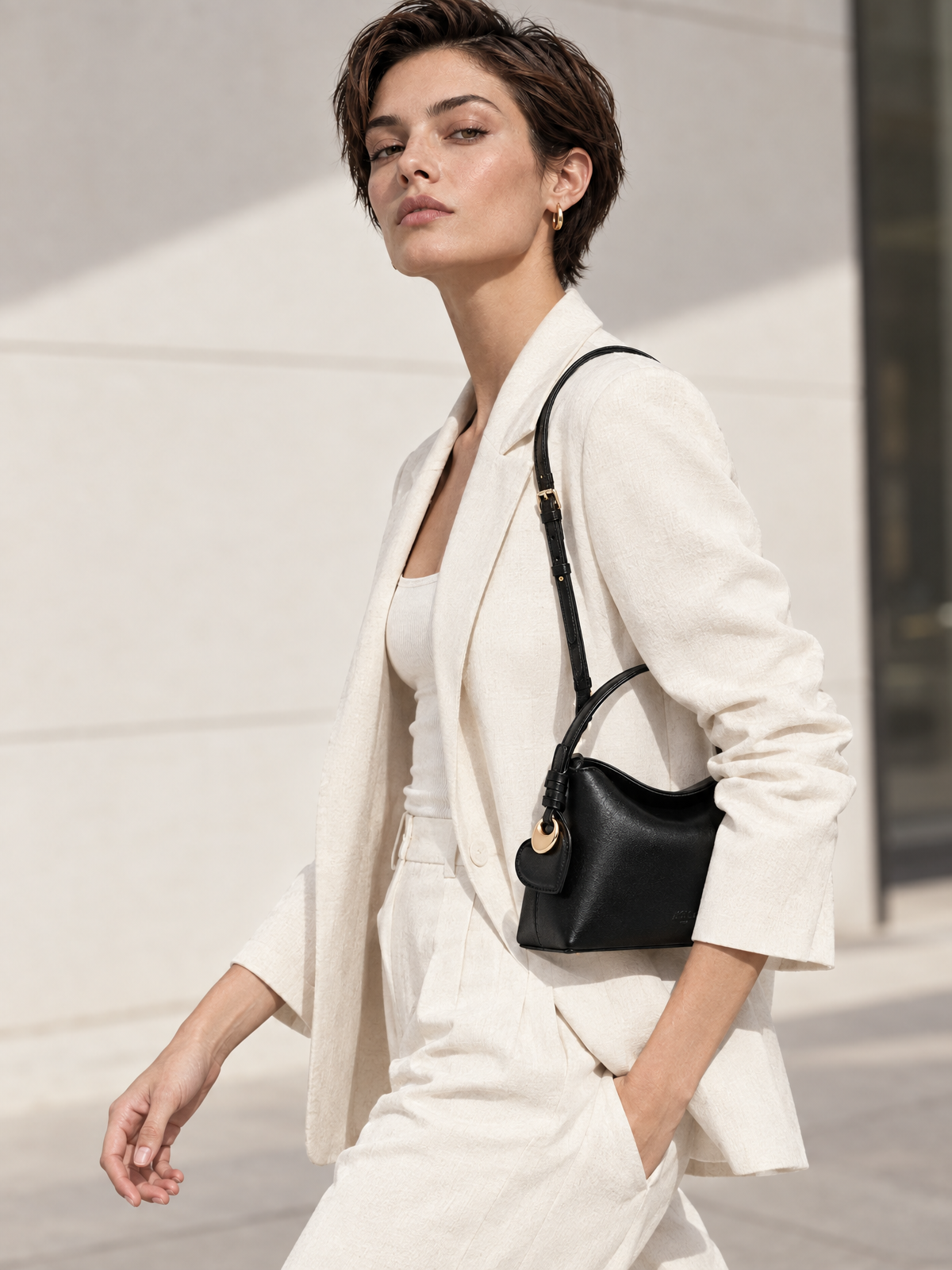 Camilla Top Handle - Black