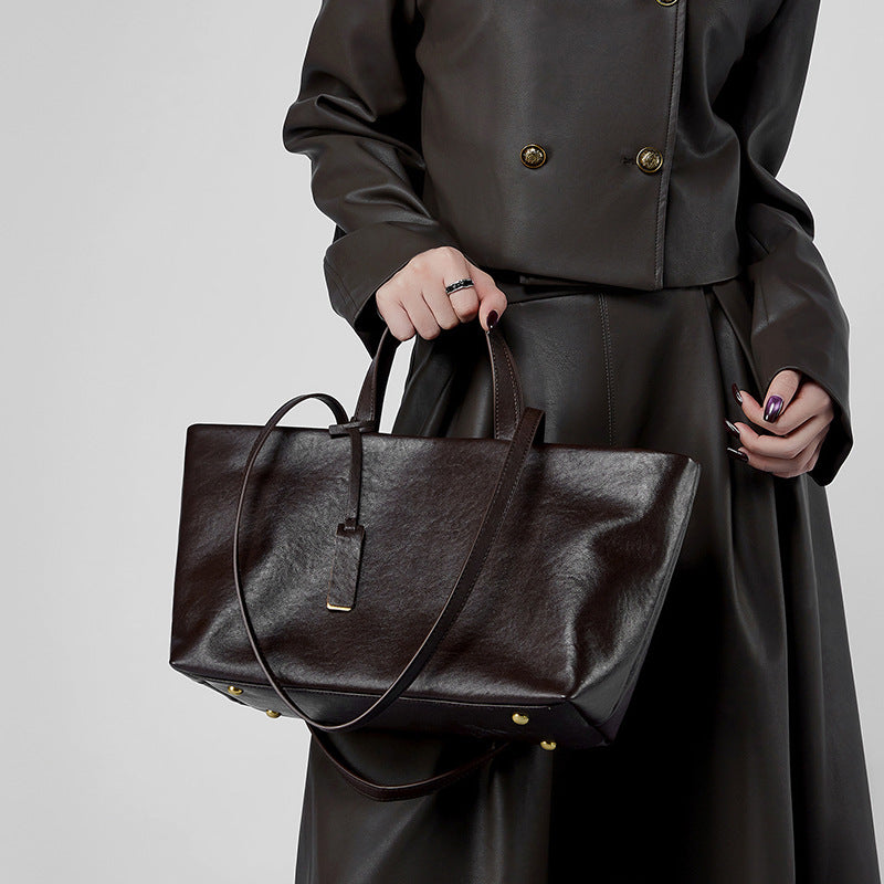 Wax Leather Tote - Black