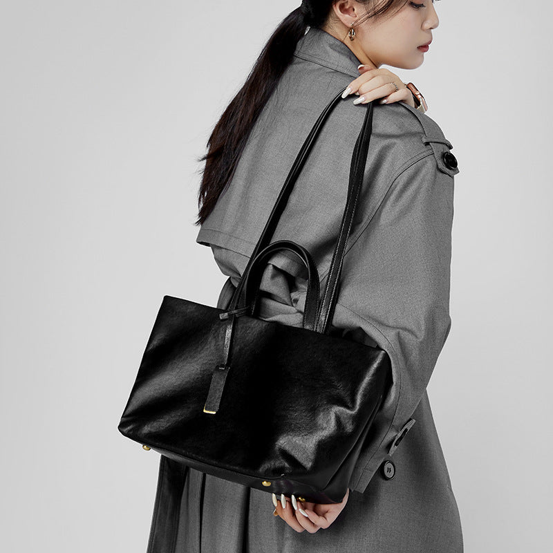 Wax Leather Tote - Black