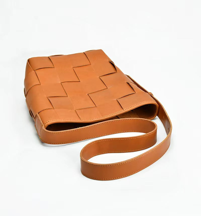 First Layer Cowhide Forest Woven Shoulder Bag