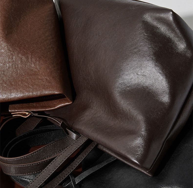 Wax Leather Tote - Black