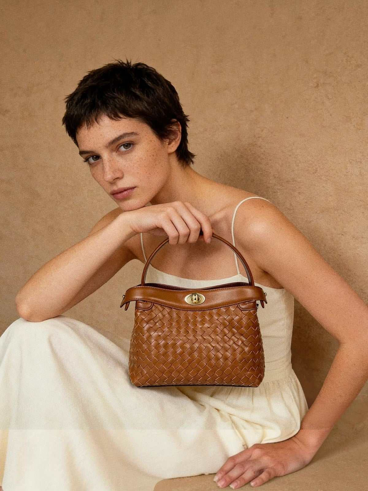 Florence Top Handle Woven - Caramel