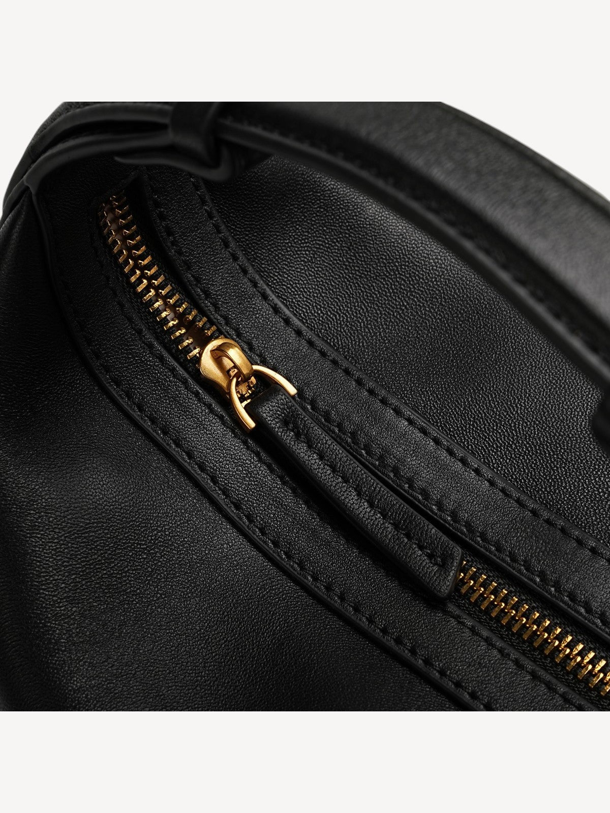 Camilla Half Moon - Black
