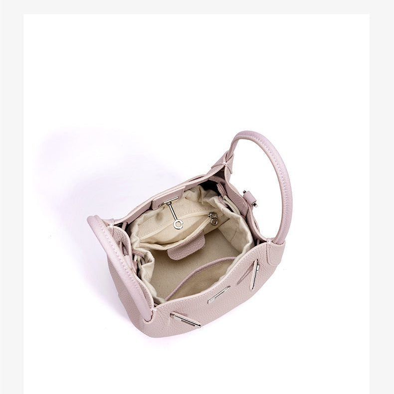 63062b36-e1ff-435f-b4b5-fba7f1013d1e