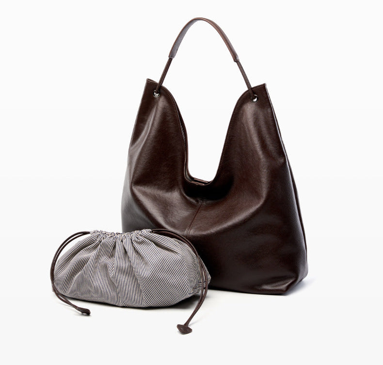 Wax Leather Shoulder - Black