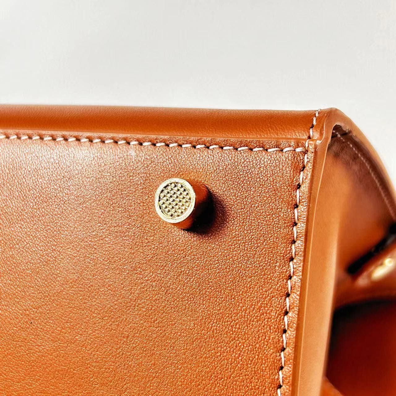 "Mi" Midi Top Handle - Caramel with Grey Strap