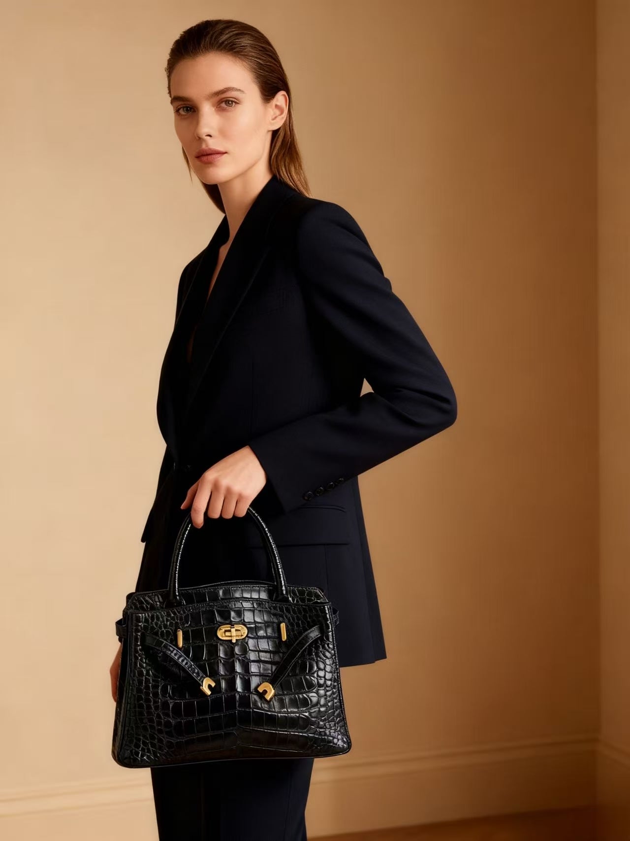 Kensington - Top Handle in Croc Embossed