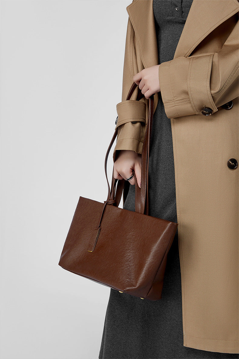 Wax Leather Tote - Brown