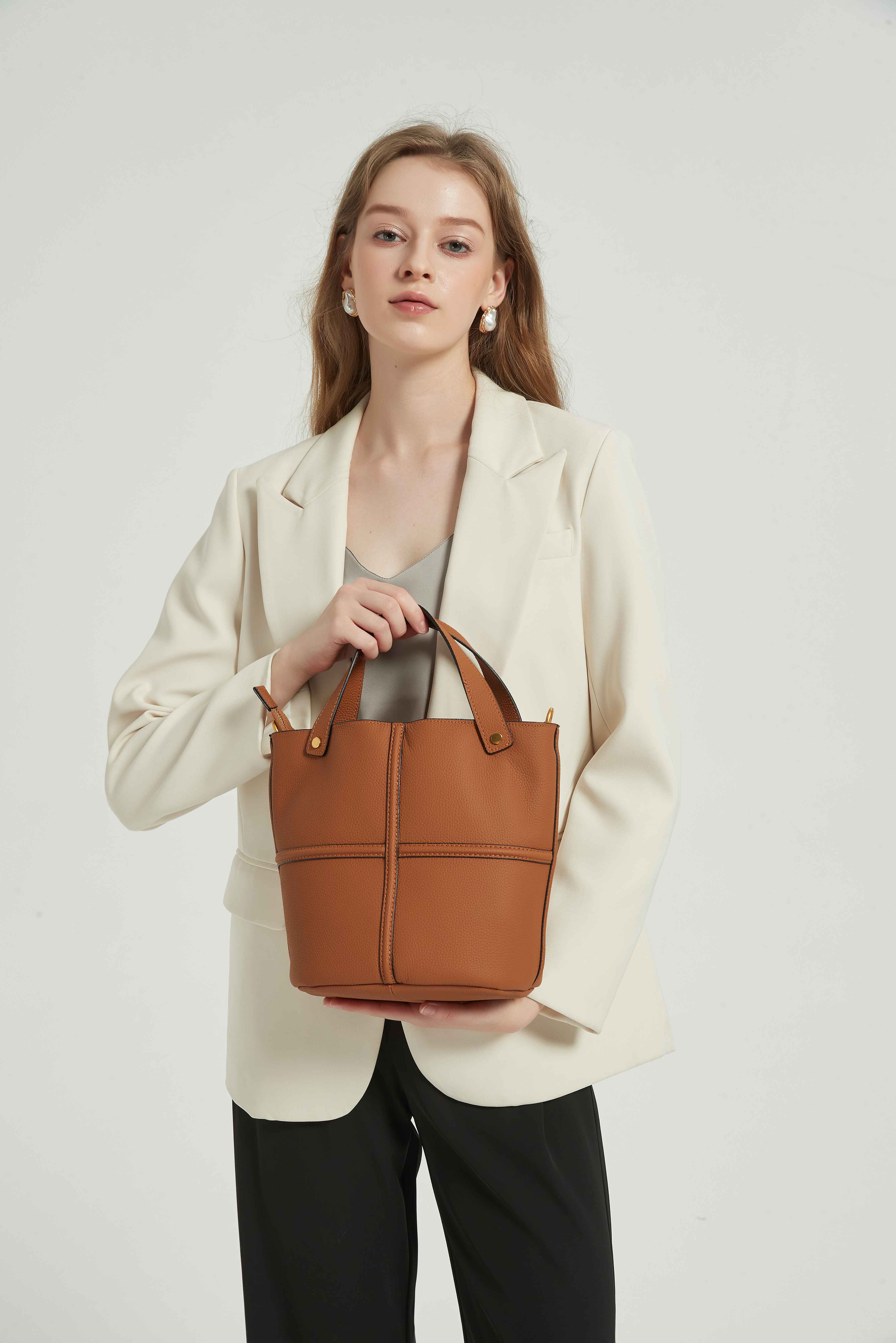 Luca Shoulder Bag