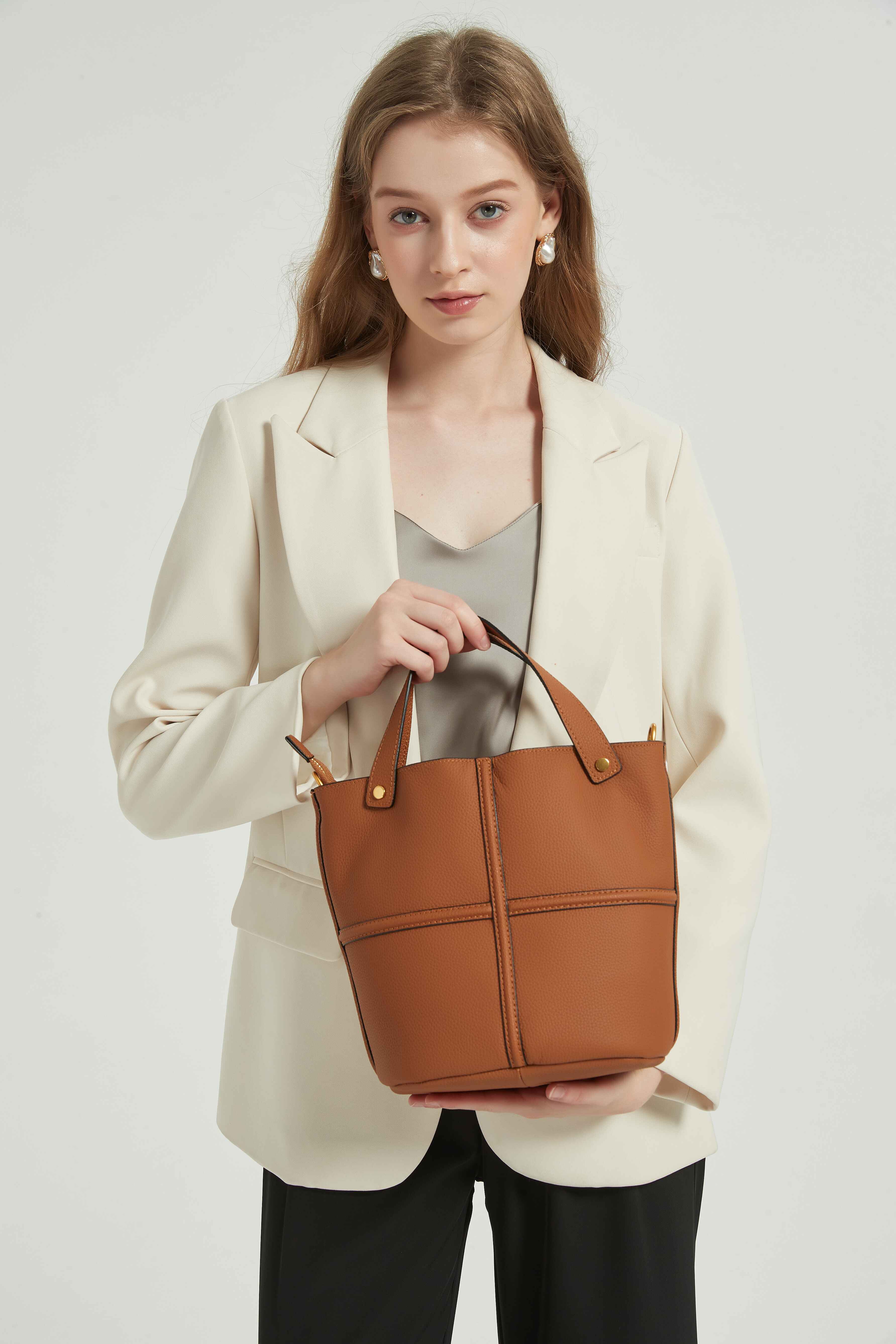 Luca Shoulder Bag