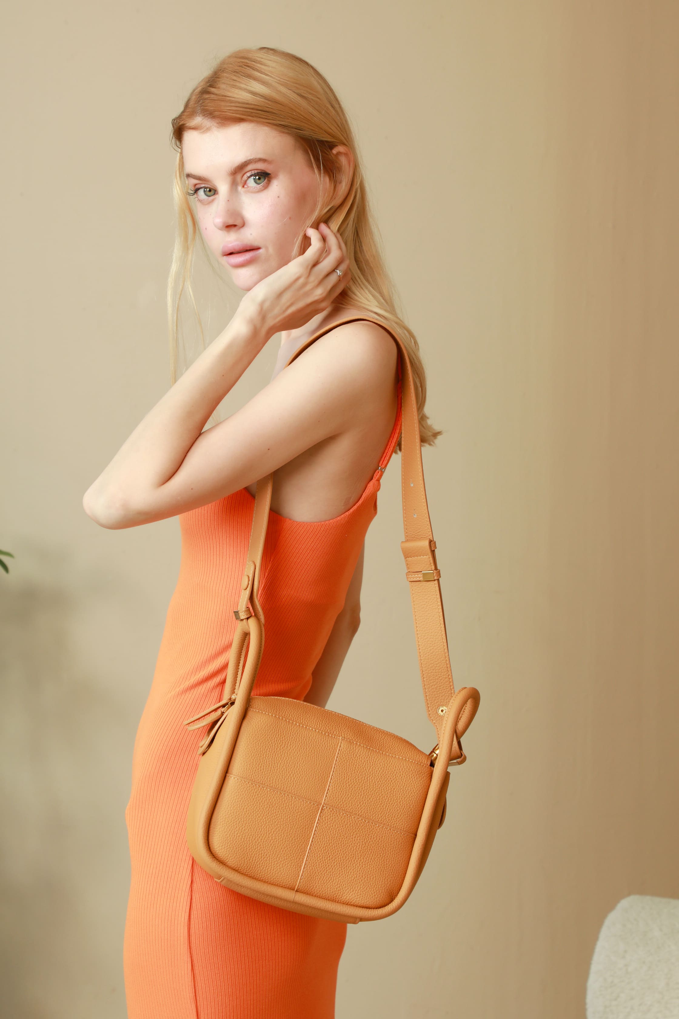 First Layer Cowhide Remy Shoulder/Crossbody Bag