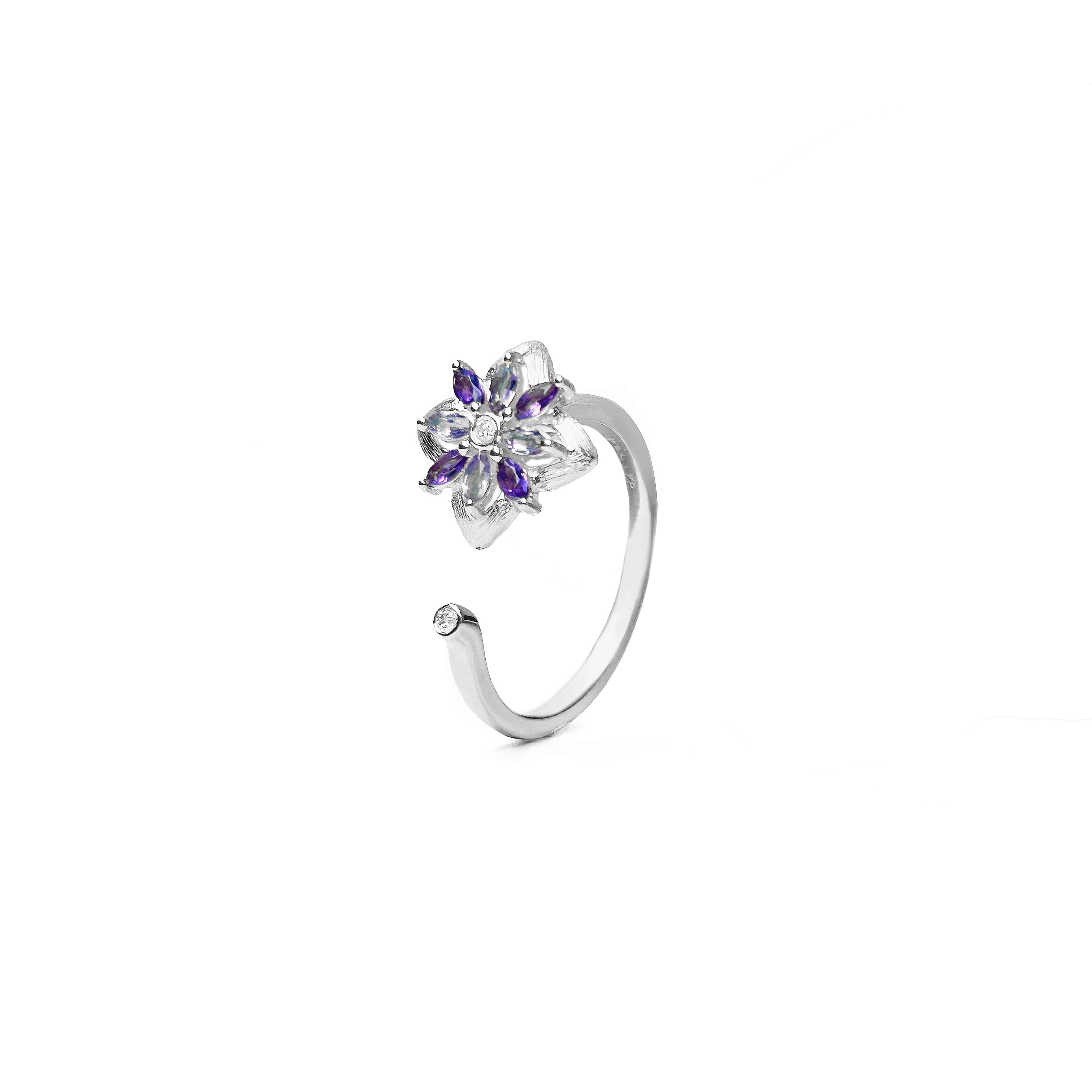 Water Lily White Gold Diamond Ring