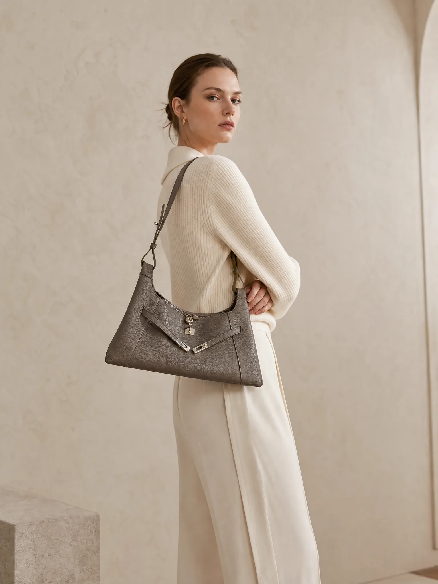 Grace Shoulder - Dark Grey