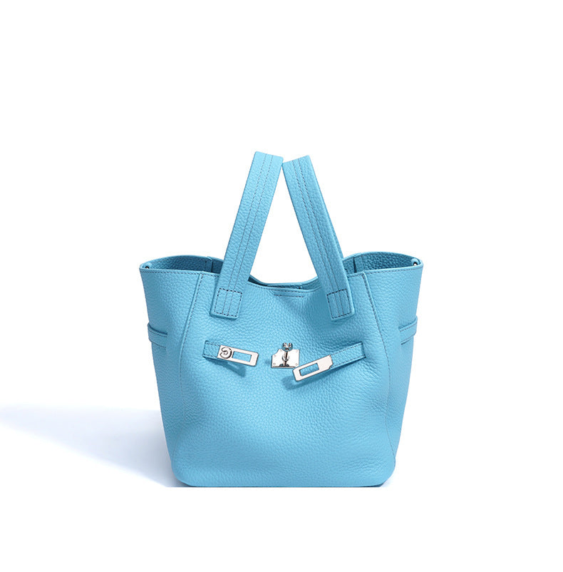 6ee48e0a-f96f-45d5-bf66-c9d7965206e0